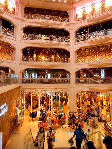 Madrid - Megastore de Primark en Gran Vía 32 (01) 07
