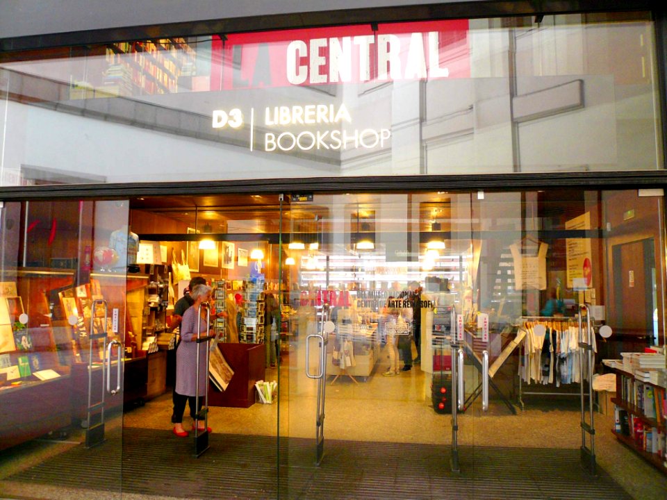 Madrid - Museo Nacional Centro de Arte Reina Sofía (MNCARS), Librería La Central