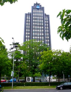 Madrid - Edificio La Unión y el Fénix (actual Mutua Madrileña, Paseo de la Castellana 33) 1