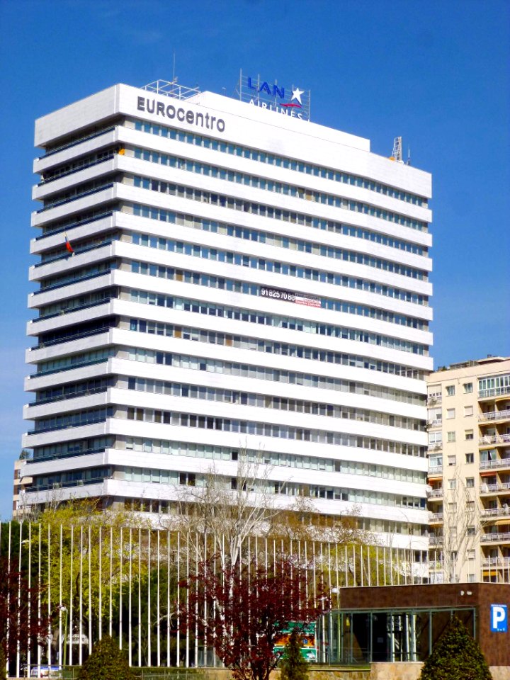 Madrid - Edificio Eurocentro (aloja la Embajada de Venezuela en España) 1
