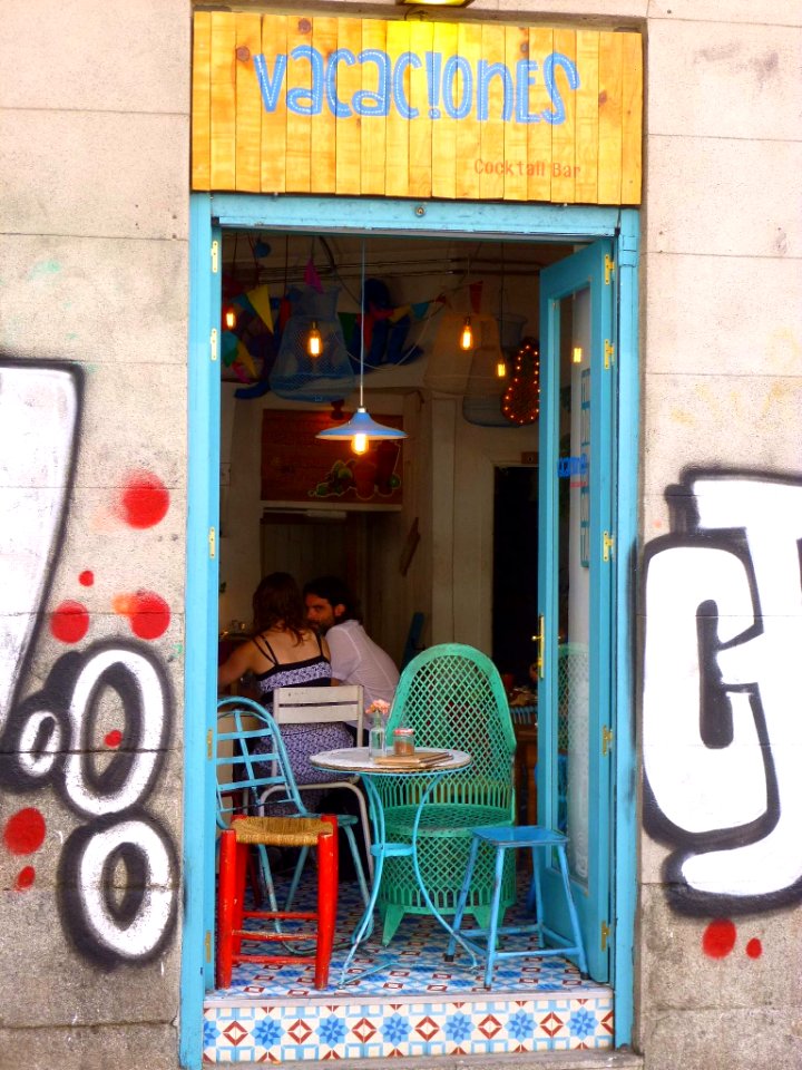 Madrid - Malasaña, Plaza Juan Pujol 0