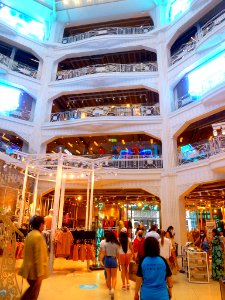 Madrid - Megastore de Primark en Gran Vía 32 (01) 06