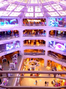 Madrid - Megastore de Primark en Gran Vía 32 (01) 09