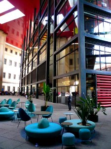 Madrid - Museo Nacional Centro de Arte Reina Sofía (MNCARS), Cafetería Restaurante NuBel 13