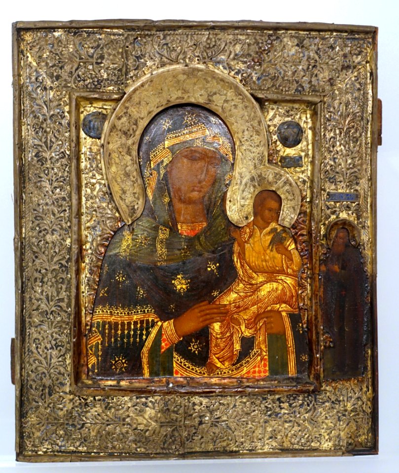 Madonna and Child Holding Dove, Russia, artist unknown, late 1500s AD, tempera on panel - Fogg Art Museum, Harvard University - DSC01448