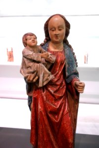 Madonna and child by the workshop of the Master of Sint-Catharina, Leuven, c. 1500-1525 - Museum M - Leuven, Belgium - DSC04923