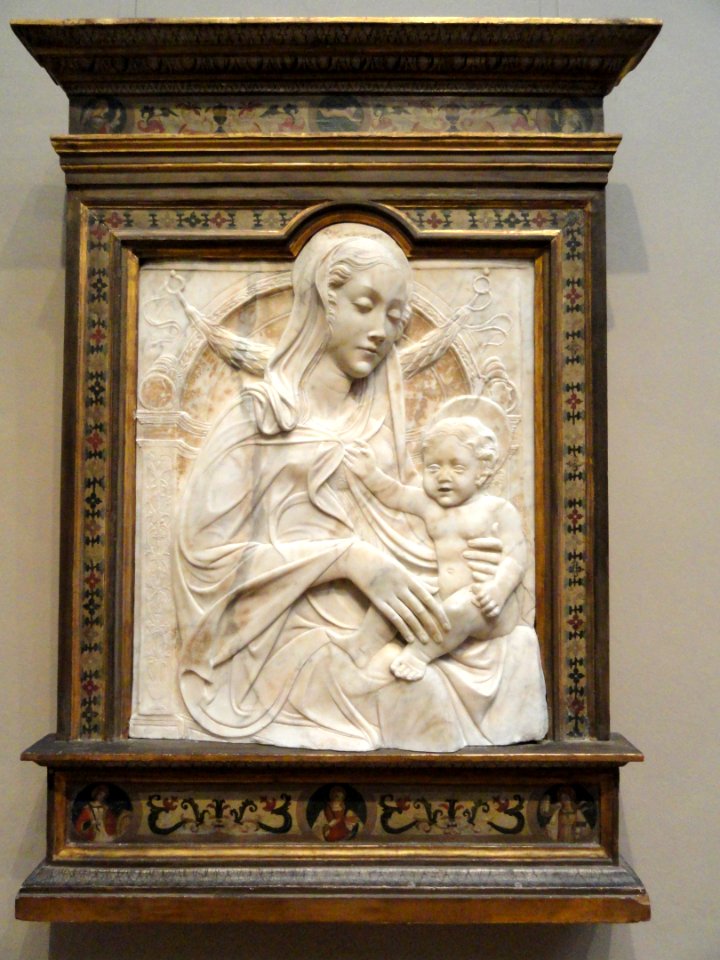 Madonna and Child, style of Agostino di Duccio, 1460s or later, marble - National Gallery of Art, Washington - DSC08887