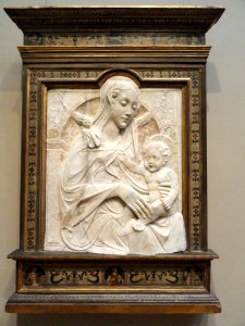 Madonna and Child, style of Agostino di Duccio, 1460s or later, marble - National Gallery of Art, Washington - DSC08887