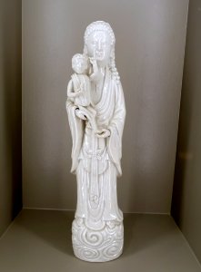 Madonna and Child, Dehua, China, 1690-1710 AD, porcelain - Peabody Essex Museum - Salem, MA - DSC05223 photo