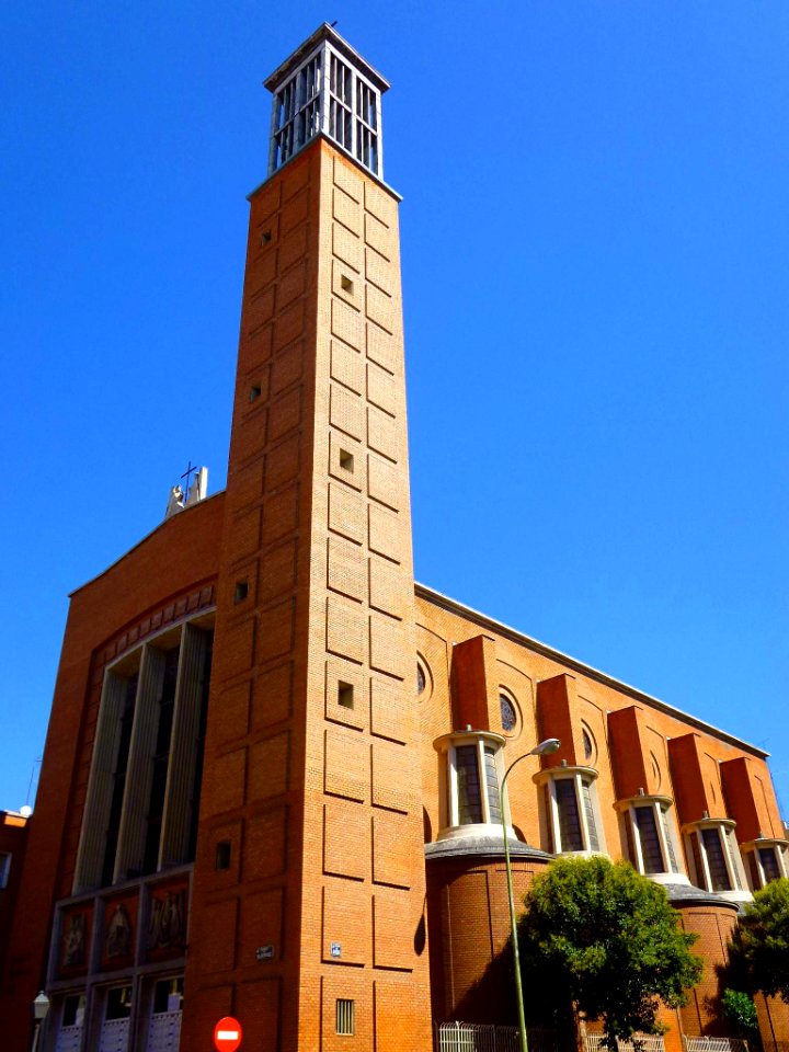 Madrid - Iglesia de Nuestra Señora de la Paz 5