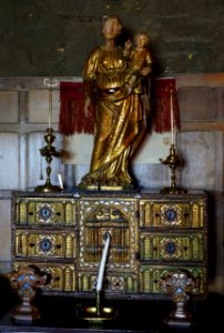 Madonna and child - Snowshill Manor - Gloucestershire, England - DSC09584