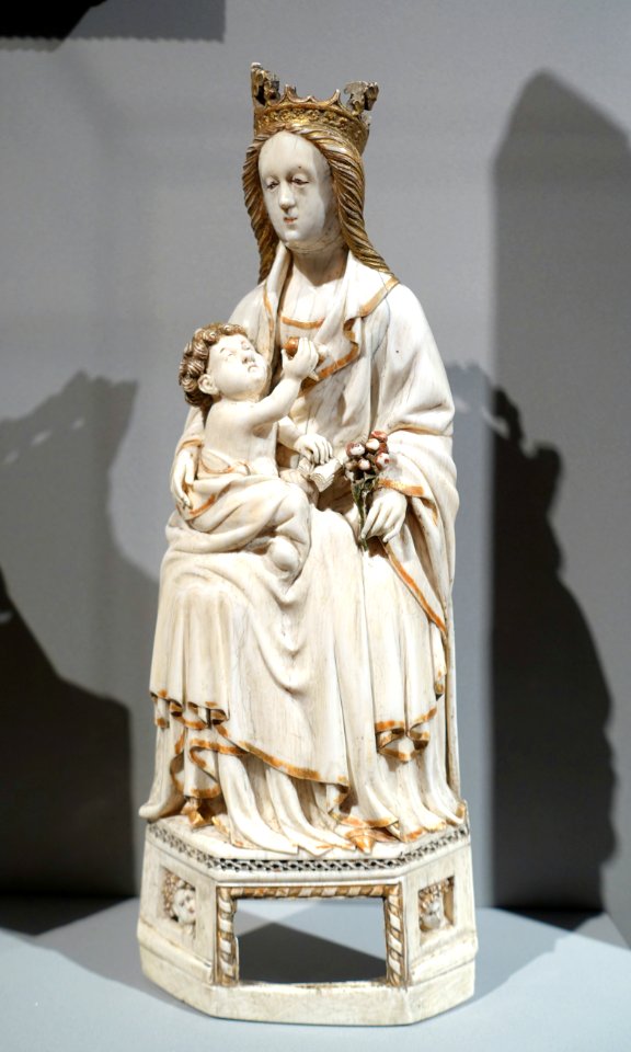 Madonna Enthroned, Northern Italy, 1400-1450, ivory - Bode-Museum - DSC03650