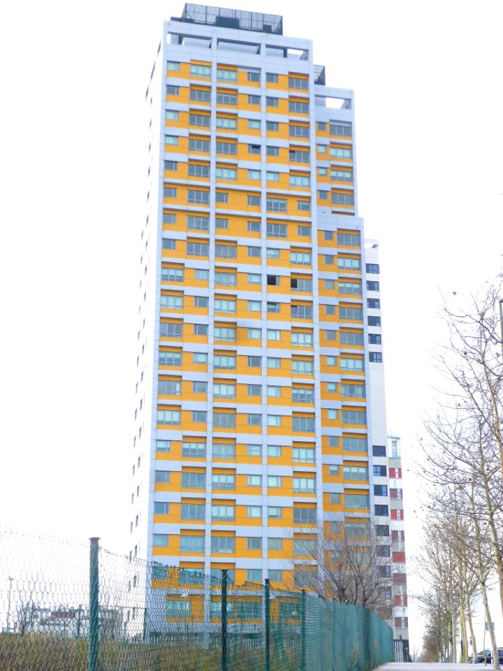 Madrid - Isla de Chamartín, Torre Ámbar 1