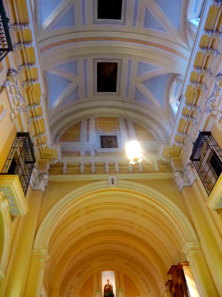 Madrid - Iglesia de Nuestra Señora de Montserrat (PP Benedictinos) 20