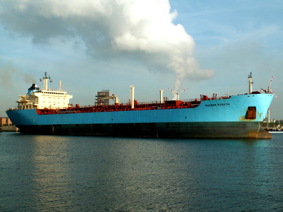 Maersk Rosyth coming out of the Berendrecht lock, Antwerp, Belgium 13-Sep-2005