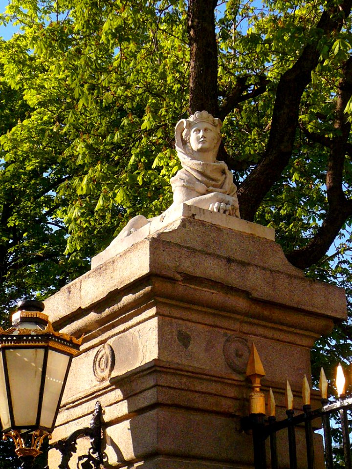 Madrid - Entrada al Palacio de Liria 4