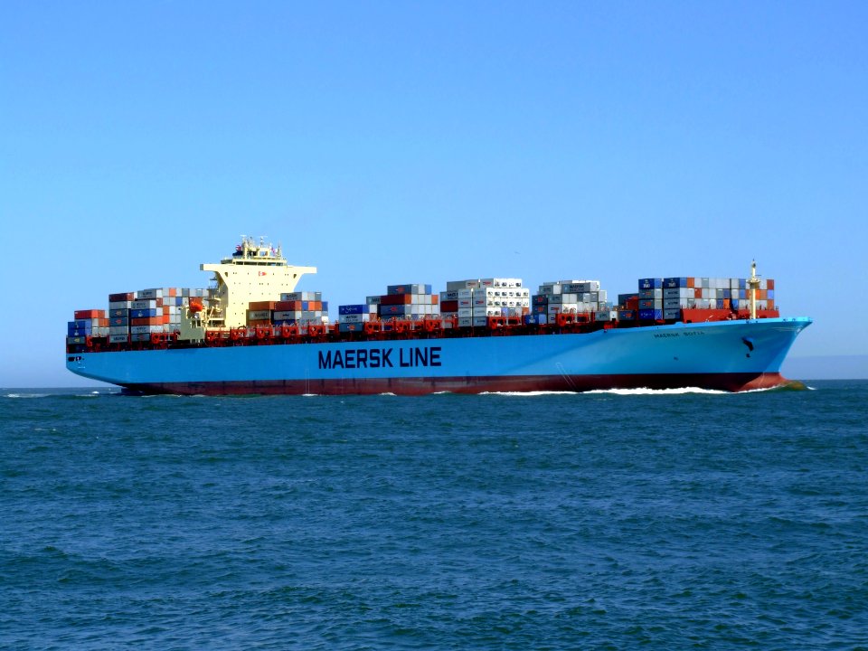 Maersk Sofia p07 approaching Port of Rotterdam, Holland 04-Aug-2007