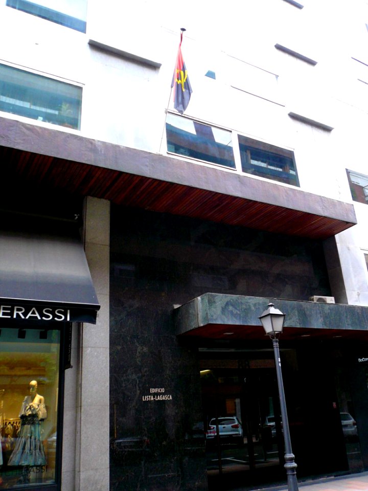 Madrid - Embajada de Angola (Lagasca 88)