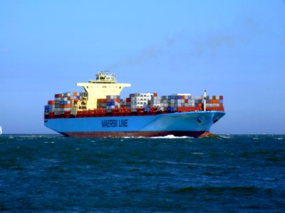 Maersk Sofia p11 approaching Port of Rotterdam, Holland 04-Aug-2007