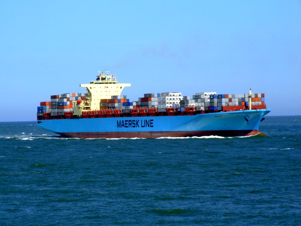 Maersk Sofia p03 approaching Port of Rotterdam, Holland 04-Aug-2007