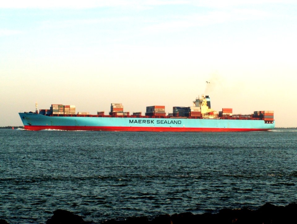 Maersk Safmarine Himalaya p1, leaving Port of Rotterdam, Holland 14-Jan-2006