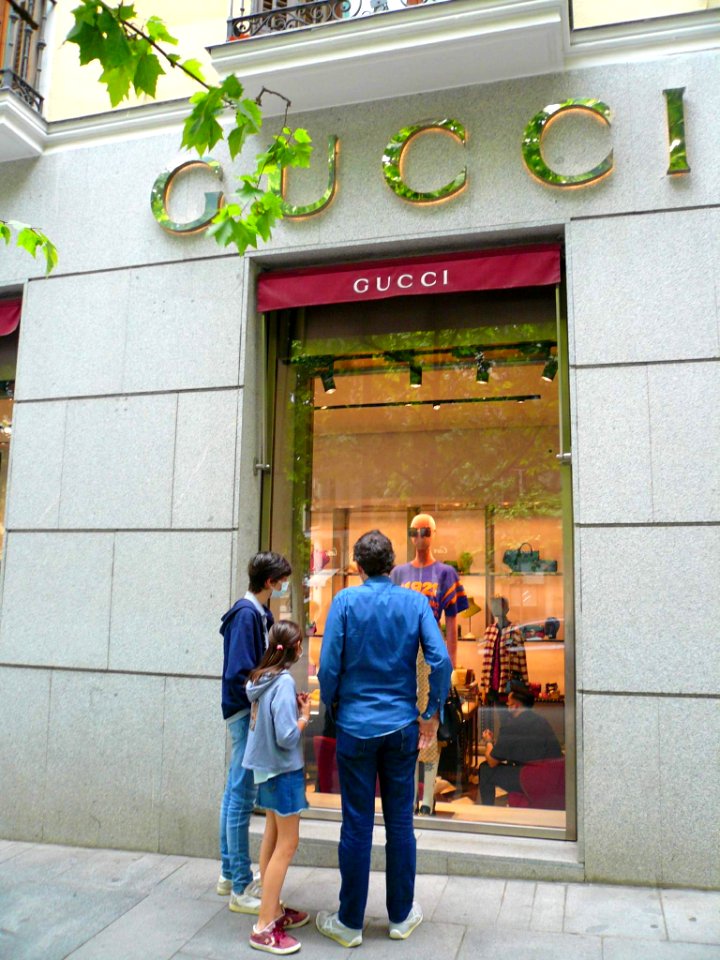 Madrid - Tienda de Gucci en Serrano 49 (3)