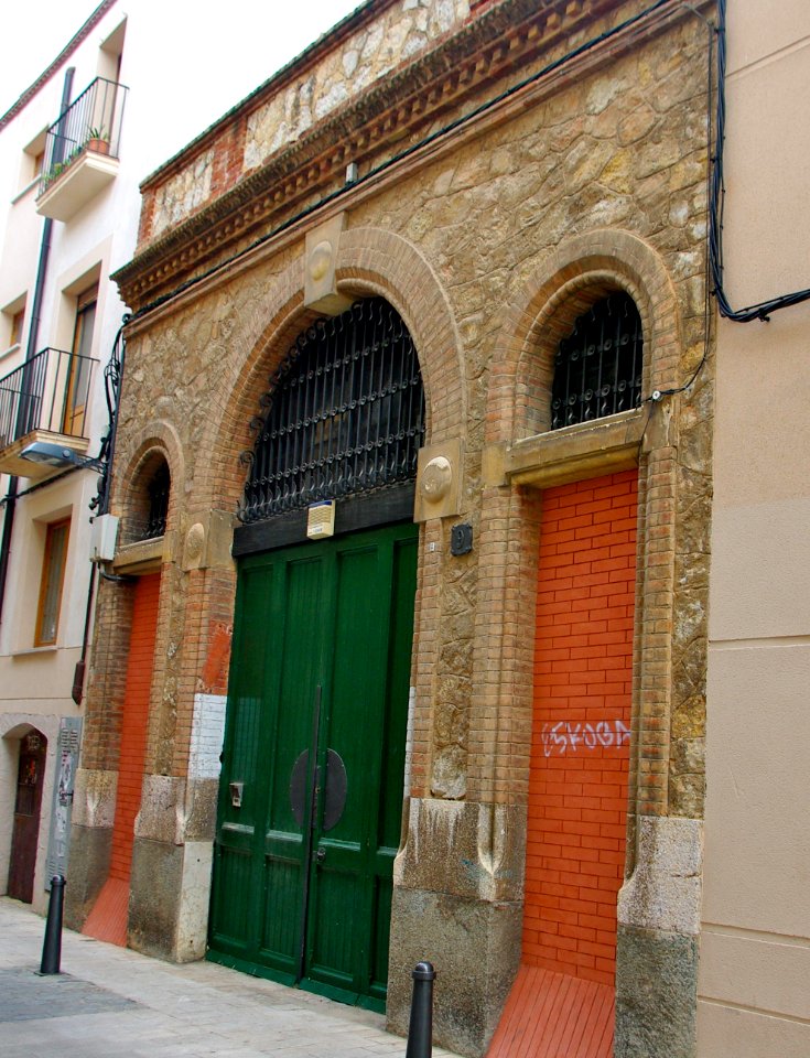 Magatzems al carrer de Casals, 9