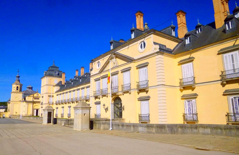 Madrid - El Pardo, Palacio Real, fachada principal 12