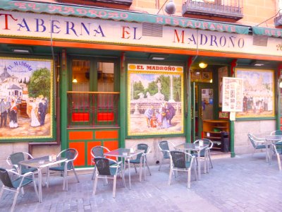 Madrid - Taberna El Madroño, en la Plaza Puerta Cerrada