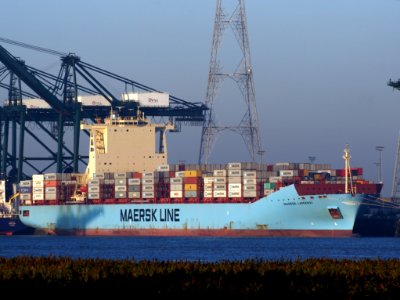 Maersk Lamania (ship, 2013), Deurganckdok, Port of Antwerp, Belgium photo