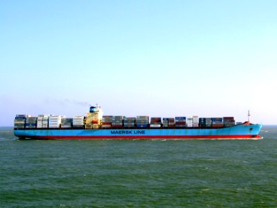Maersk Mytilini p8 approaching Port of Rotterdam, Holland 01-Apr-2007