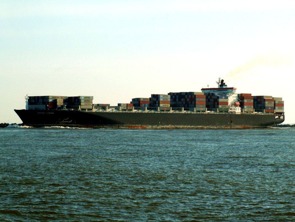 Maersk Kyrenia p1, leaving Port of Rotterdam, Holland 12-Mar-2006
