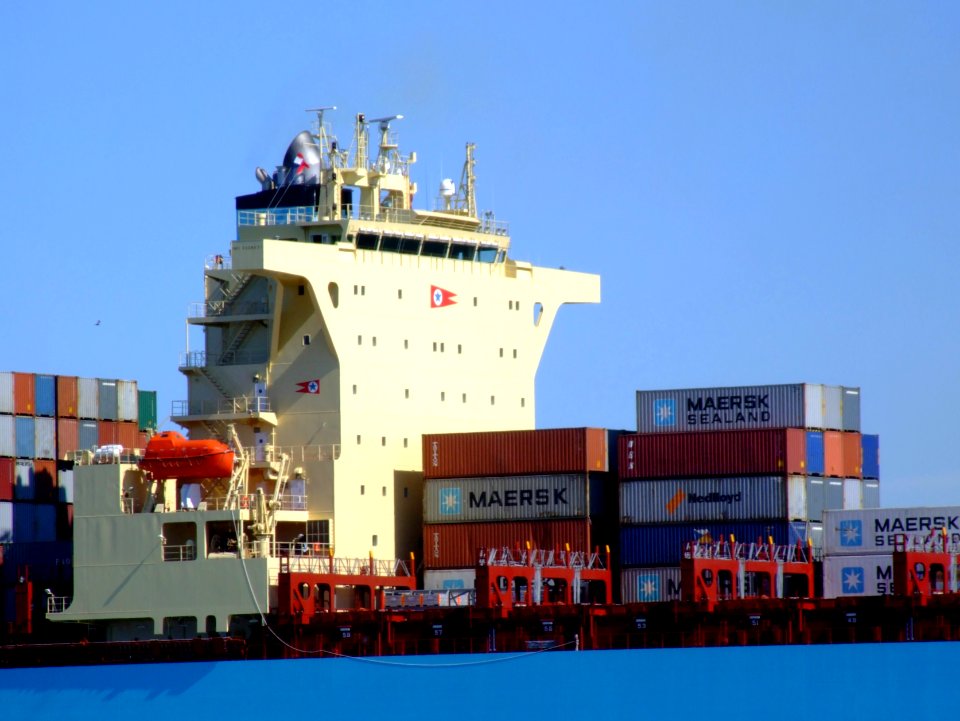 Maersk Sofia p10 approaching Port of Rotterdam, Holland 04-Aug-2007