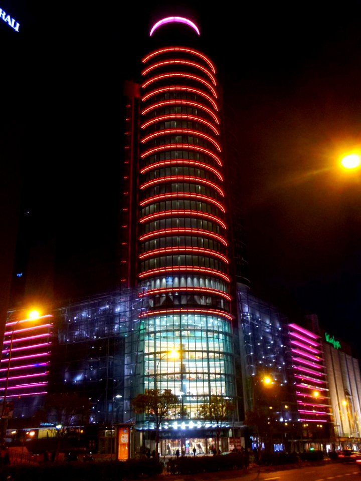 Madrid - Torre Titania, nocturno 5