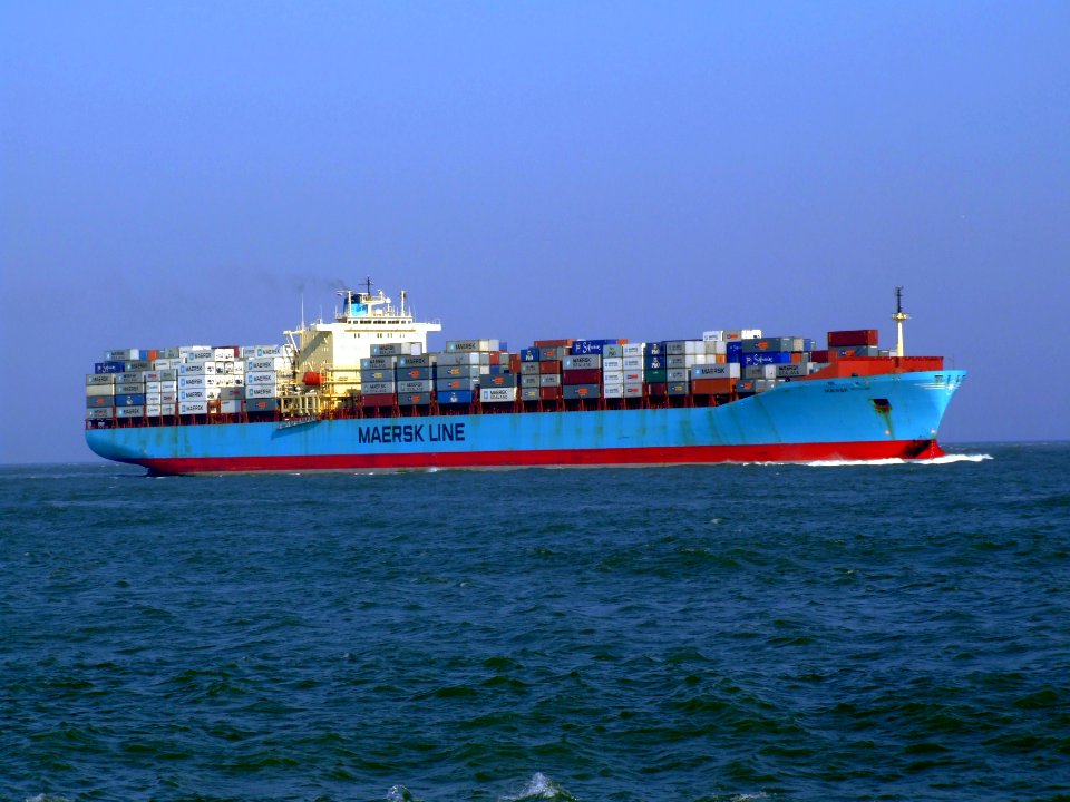 Maersk Mytilini p1 approaching Port of Rotterdam, Holland 01-Apr-2007