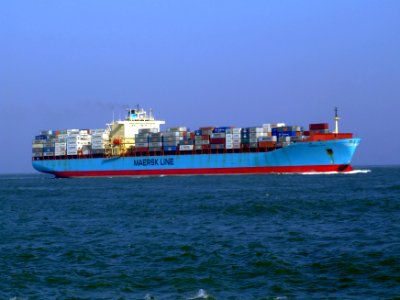 Maersk Mytilini p1 approaching Port of Rotterdam, Holland 01-Apr-2007