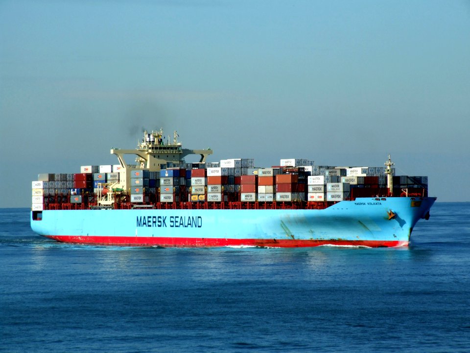 Maersk Kolkata p01 approaching Port of Rotterdam, Holland 21-Feb-2005