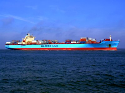 Maersk Greenock p9 approaching Port of Rotterdam, Holland 08-Apr-2007