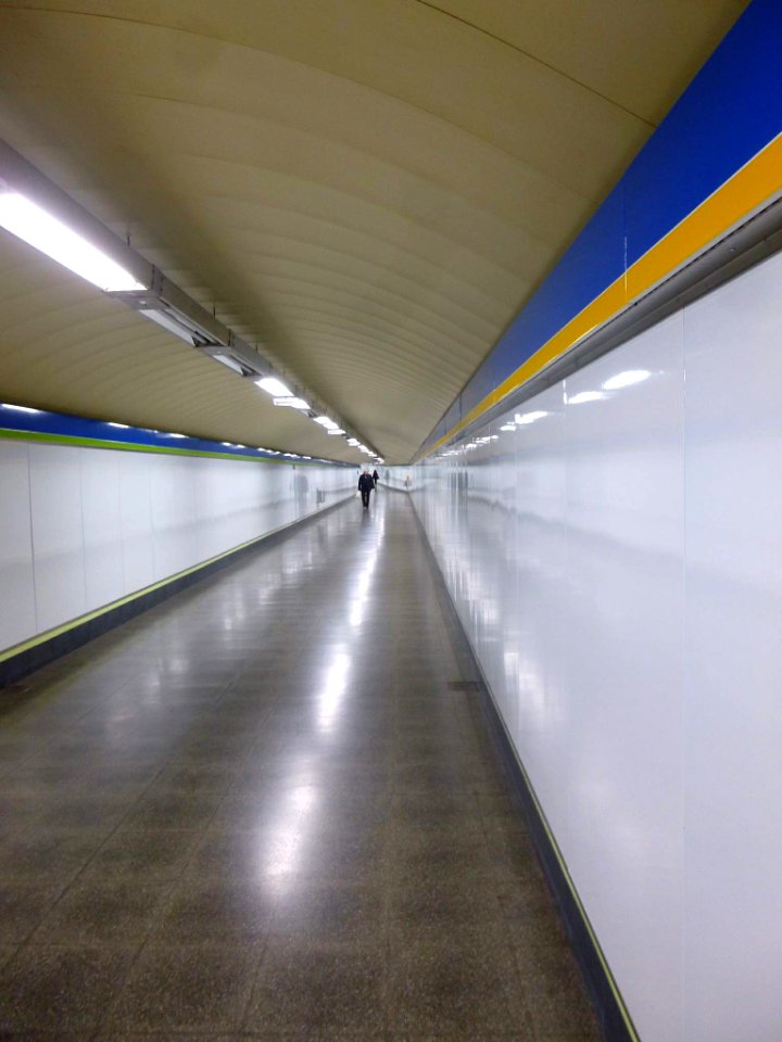 Madrid - Conexión entre las estaciones de Metro de Acacias y Embajadores