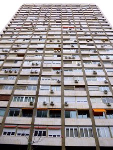 Madrid - Edificio en la Avenida General Perón, 32 (6)