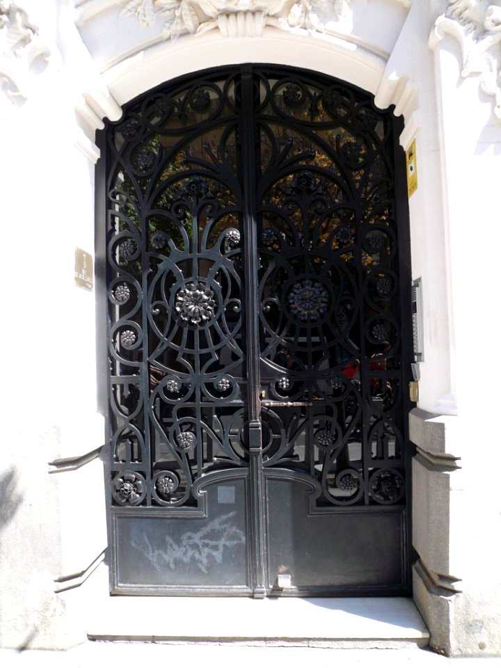 Madrid - Edificio de la Compañía Colonial (Calle Mayor 16-18) 8