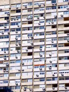 Madrid - Edificio en la Avenida General Perón, 32 (3)