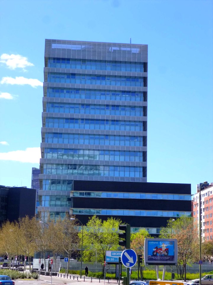 Madrid - Edificio Titán 4-6 (sede de Adif) 1
