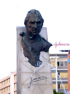 Madrid - Glorieta de Don Juan de Borbón y Battenberg 3