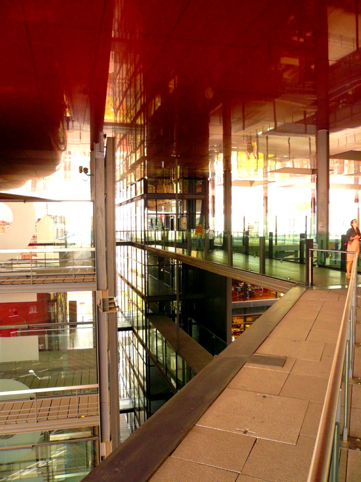 Madrid - Edificio Nouvel, Museo Nacional Centro de Arte Reina Sofía (MNCARS) 20
