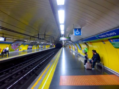 Madrid - Estación de Metro de Pueblo Nuevo 1