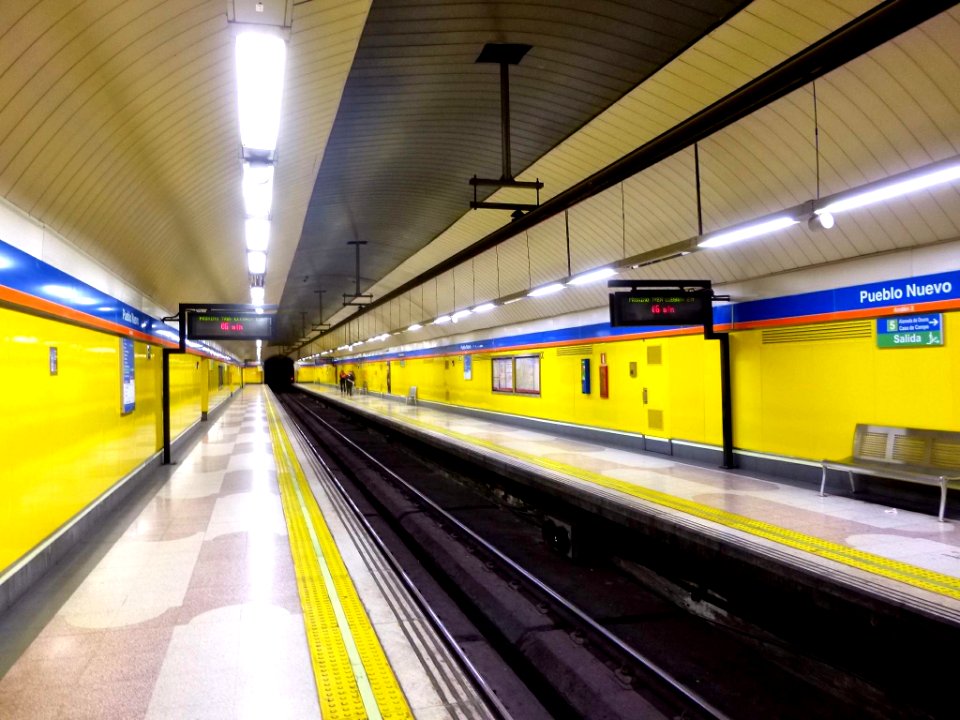 Madrid - Estación de Pueblo Nuevo