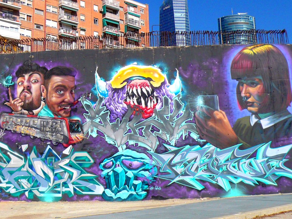 Madrid - Graffitis en Chamartín 13