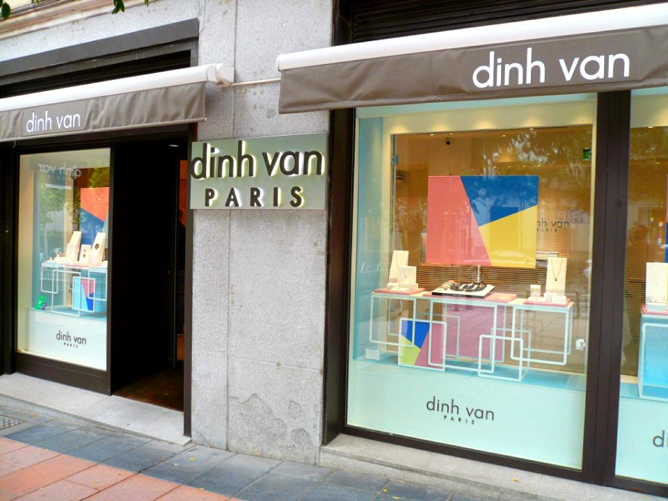 Madrid - Din Vahn (Calle de José Ortega y Gasset, 11)