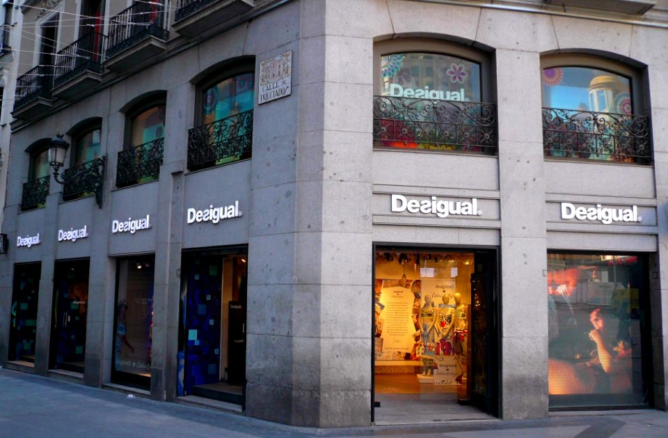 Madrid - Desigual (Preciados 25) 1